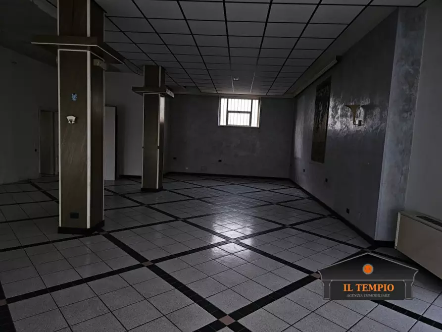 Immagine 4 di Negozio in vendita  in Via Cantarana a Isola Vicentina