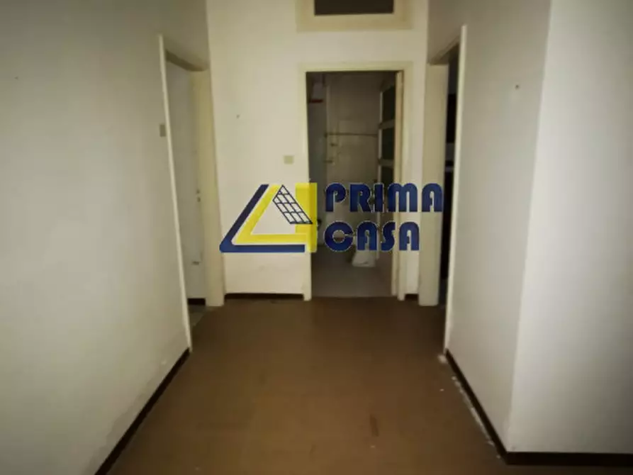 Immagine 5 di Appartamento in vendita  in Via B. Chimirri a Catanzaro