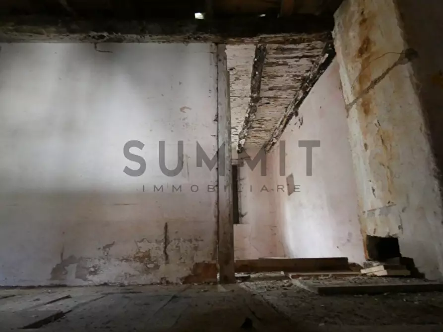 Immagine 14 di Rustico / casale in vendita  a Valli Del Pasubio