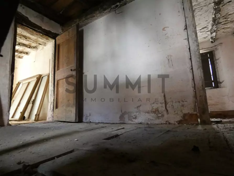 Immagine 15 di Rustico / casale in vendita  a Valli Del Pasubio