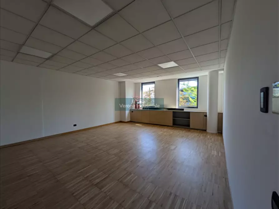 Immagine 2 di Ufficio in affitto  in Via Monte Baldo 8 a Villafranca Di Verona