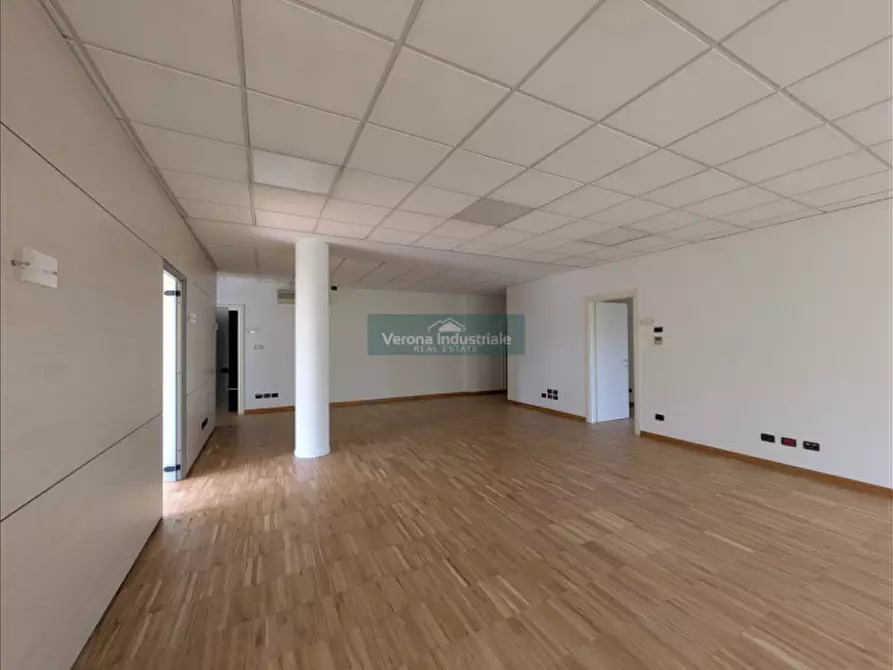 Immagine 6 di Ufficio in affitto  in Via Monte Baldo 8 a Villafranca Di Verona