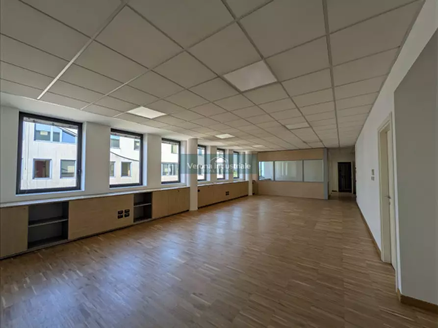 Immagine 8 di Ufficio in affitto  in Via Monte Baldo 8 a Villafranca Di Verona