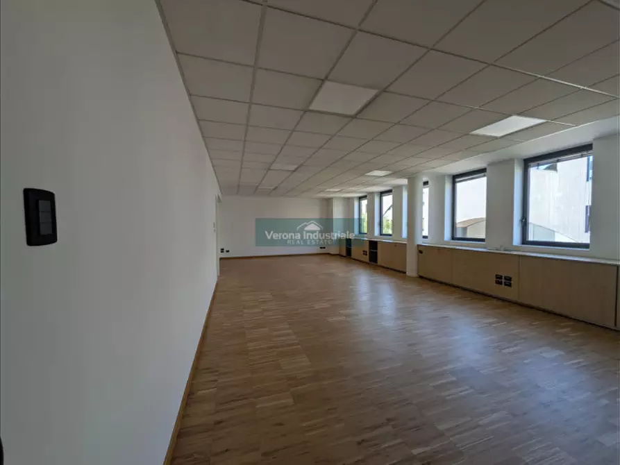 Immagine 9 di Ufficio in affitto  in Via Monte Baldo 8 a Villafranca Di Verona