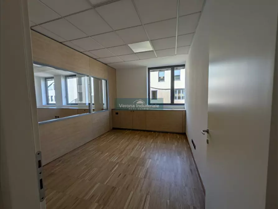 Immagine 10 di Ufficio in affitto  in Via Monte Baldo 8 a Villafranca Di Verona