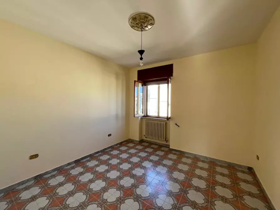 Immagine 4 di Appartamento in vendita  in Via Alessandro Volta a Parabita