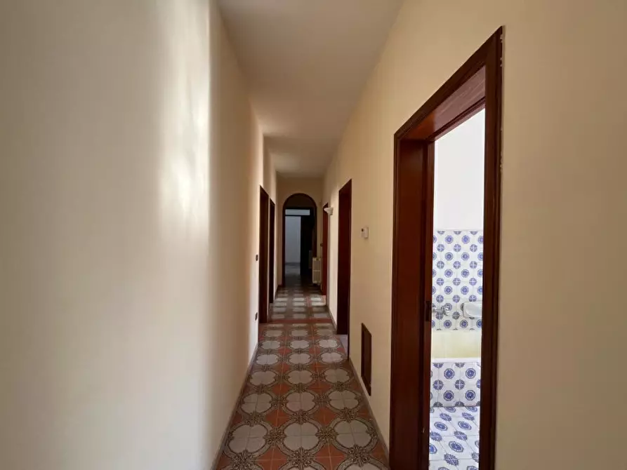 Immagine 11 di Appartamento in vendita  in Via Alessandro Volta a Parabita