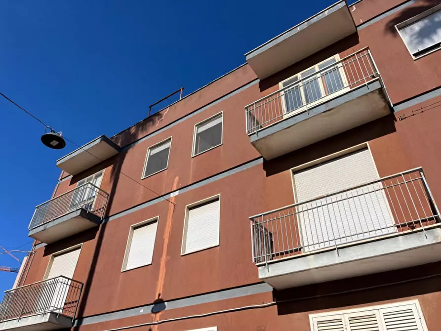 Immagine 15 di Appartamento in vendita  in Via Alessandro Volta a Parabita