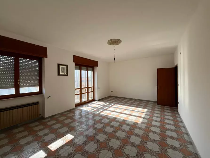 Immagine 16 di Appartamento in vendita  in Via Alessandro Volta a Parabita