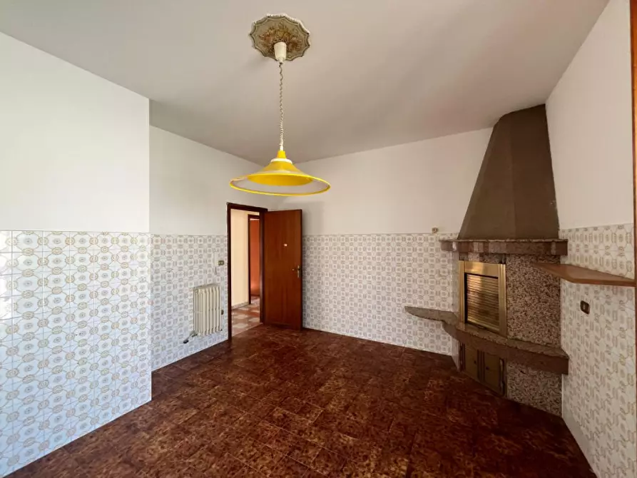 Immagine 18 di Appartamento in vendita  in Via Alessandro Volta a Parabita