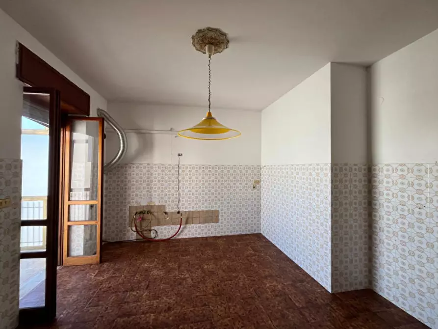 Immagine 19 di Appartamento in vendita  in Via Alessandro Volta a Parabita