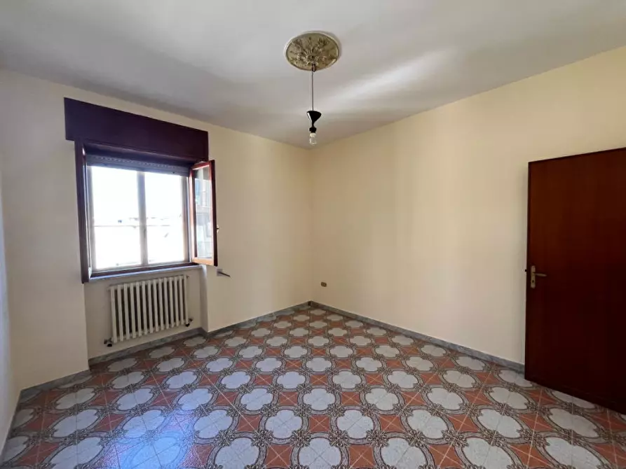 Immagine 21 di Appartamento in vendita  in Via Alessandro Volta a Parabita