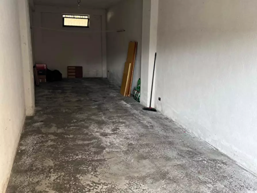 Immagine 3 di Garage in vendita  in Via Nitti a Marsicovetere