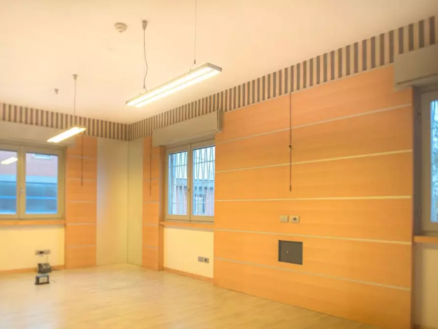 Immagine 2 di Laboratorio in affitto  in VIA ROMAGNA a San Giuliano Milanese