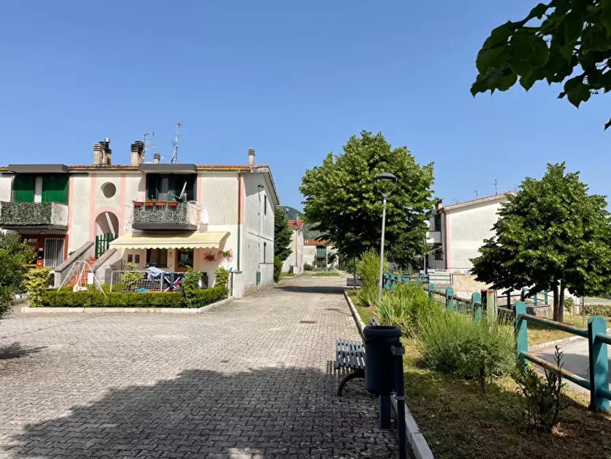 Immagine 4 di Appartamento in vendita  in C.da Pergola a Marsico Nuovo