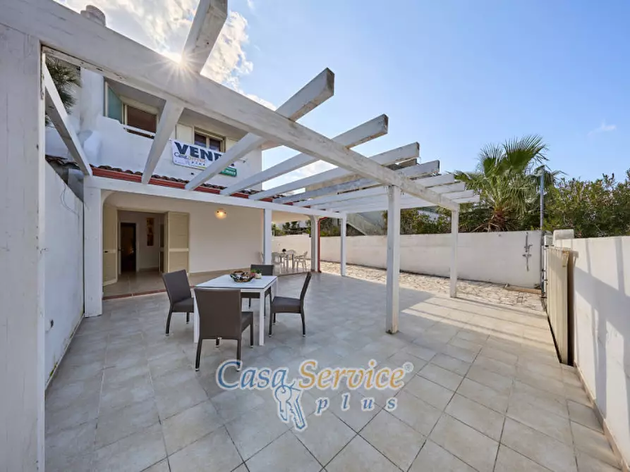 Immagine 6 di Villa in vendita  in Via del Glicine a Gallipoli