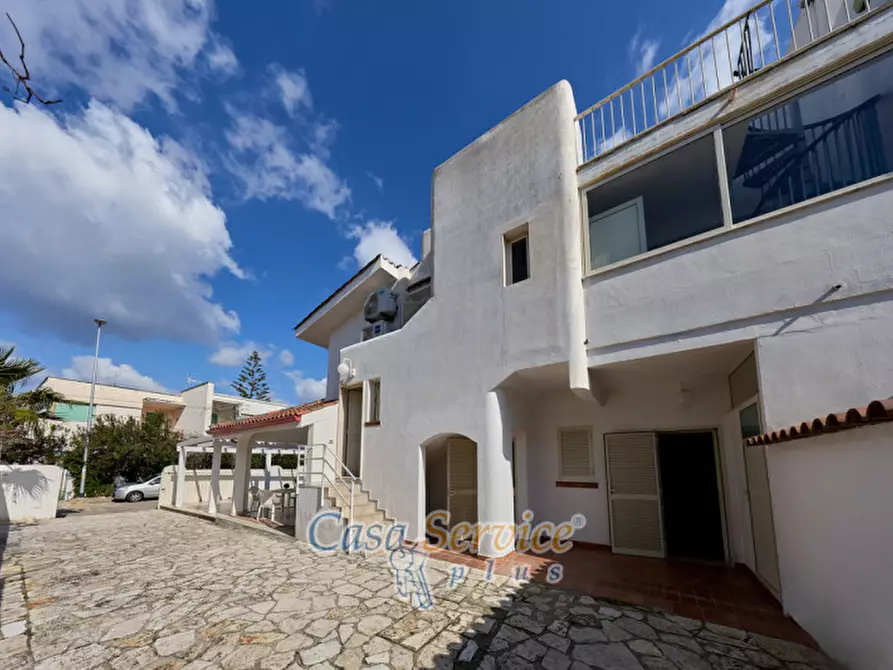 Immagine 8 di Villa in vendita  in Via del Glicine a Gallipoli