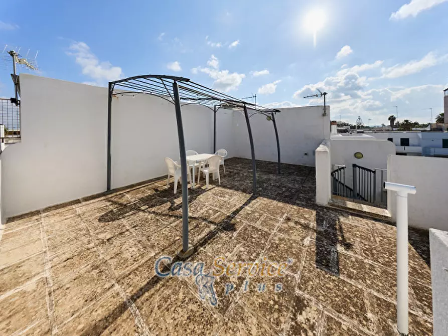 Immagine 44 di Villa in vendita  in Via del Glicine a Gallipoli