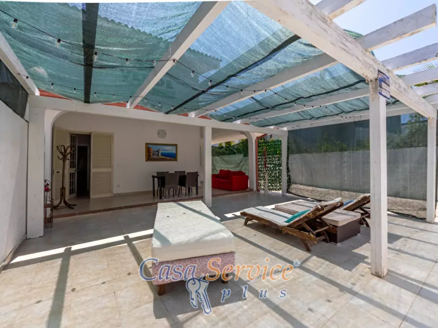 Immagine 55 di Villa in vendita  in Via del Glicine a Gallipoli