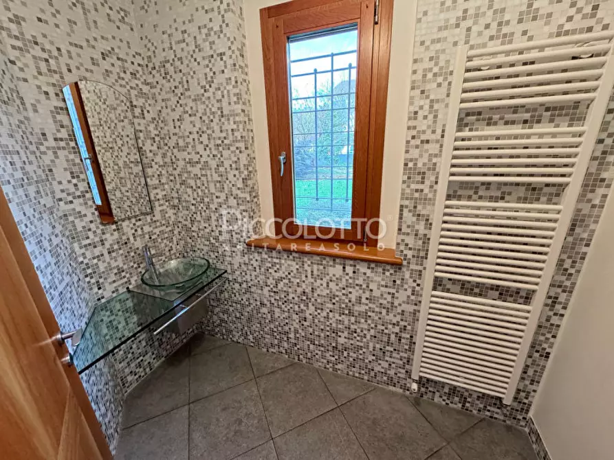 Immagine 16 di Villa in vendita  in via Cima Mandria a Montebelluna