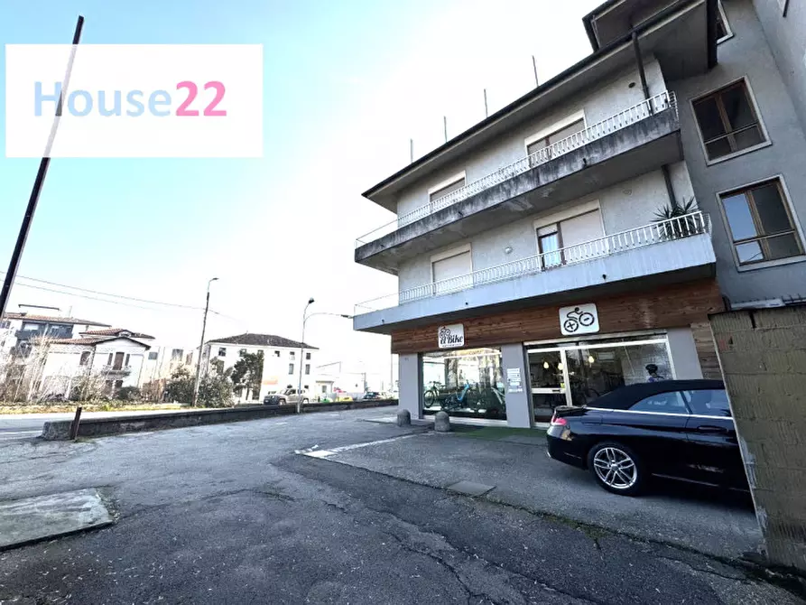 Immagine 5 di Negozio in vendita  in Viale Gian Giorgio Trissino 144 a Vicenza
