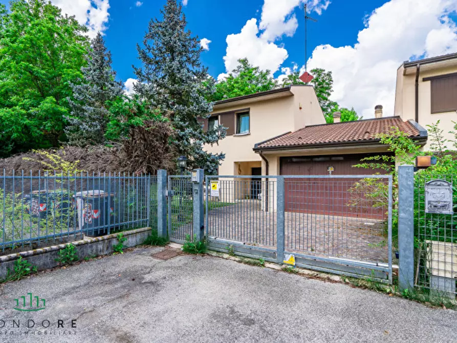 Immagine 16 di Villa in vendita  in via san lorenzo a Sasso Marconi