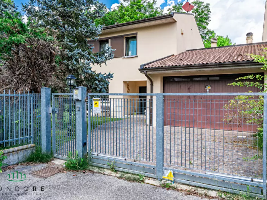 Immagine 17 di Villa in vendita  in via san lorenzo a Sasso Marconi