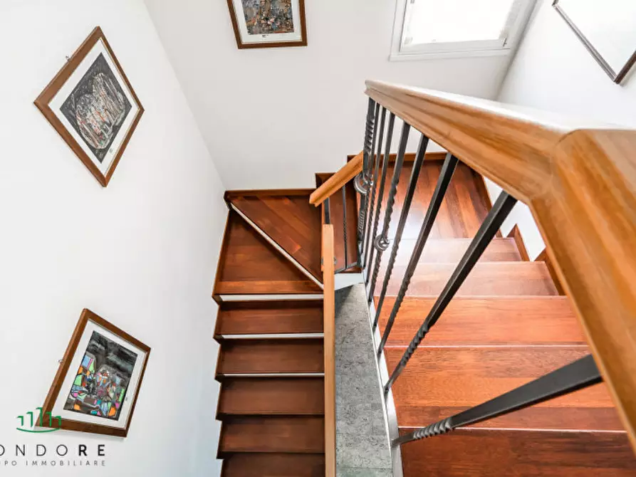 Immagine 43 di Villa in vendita  in via san lorenzo a Sasso Marconi