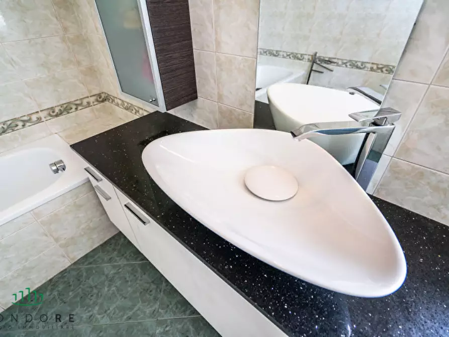 Immagine 56 di Villa in vendita  in via san lorenzo a Sasso Marconi