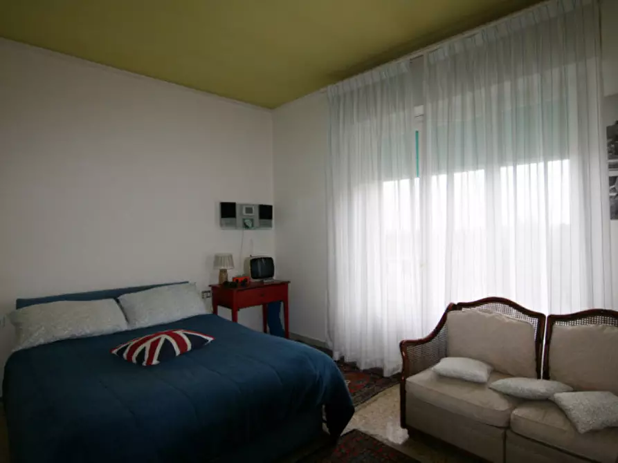 Immagine 11 di Appartamento in vendita  a Sinalunga