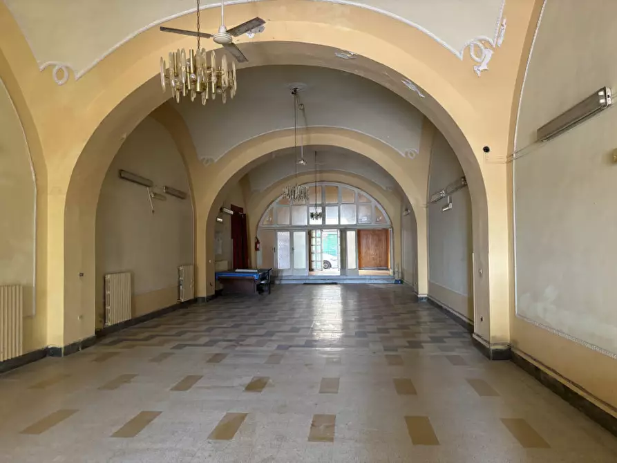 Immagine 3 di Ufficio in vendita  in CORSO VITTORIO EMANUELE III a Torre Del Greco