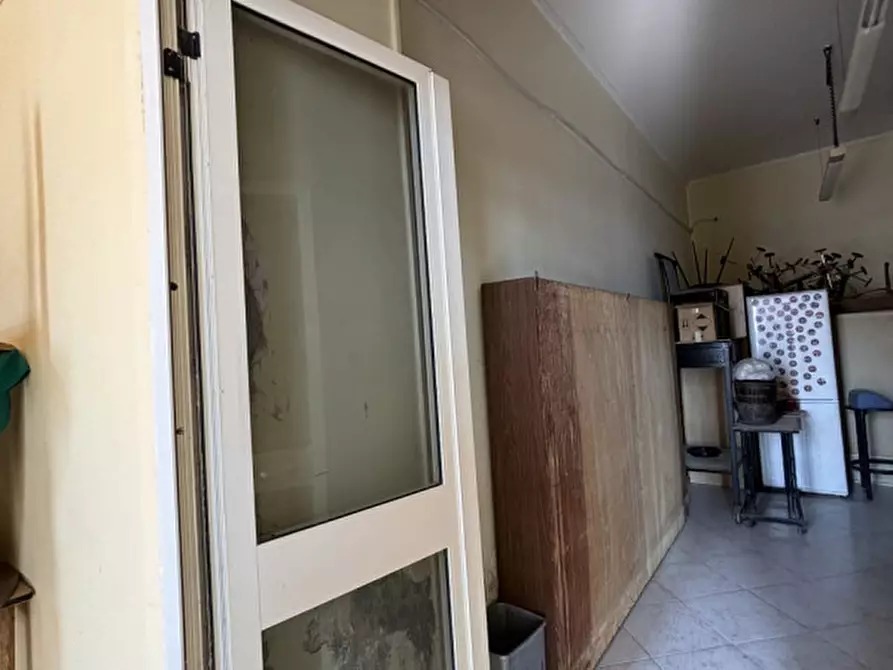 Immagine 4 di Ufficio in vendita  in CORSO VITTORIO EMANUELE III a Torre Del Greco