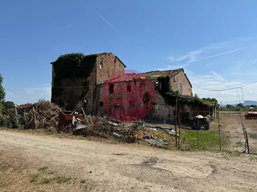 Immagine 10 di Rustico / casale in vendita  in Via Colombarone a Santarcangelo Di Romagna