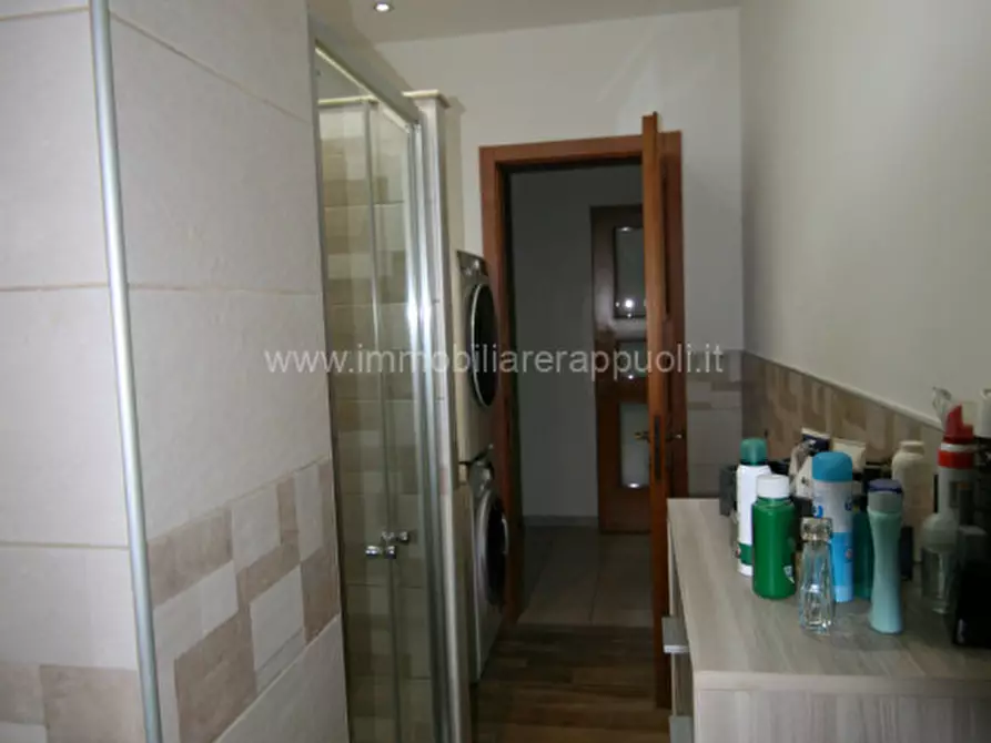 Immagine 4 di Appartamento in vendita  a Sinalunga