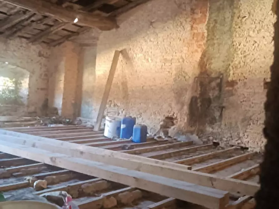 Immagine 6 di Rustico / casale in vendita  in via xx settembre a Bedizzole