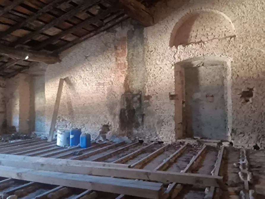 Immagine 8 di Rustico / casale in vendita  in via xx settembre a Bedizzole