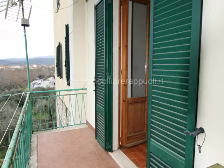 Immagine 17 di Appartamento in vendita  a Rapolano Terme