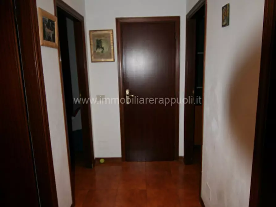 Immagine 6 di Appartamento in vendita  a Sinalunga