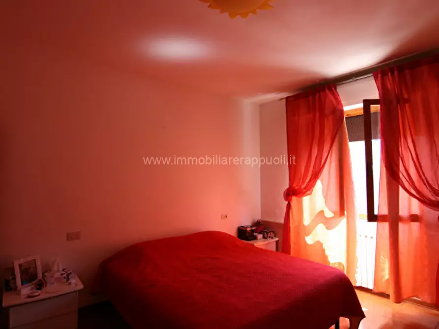 Immagine 9 di Appartamento in vendita  a Sinalunga