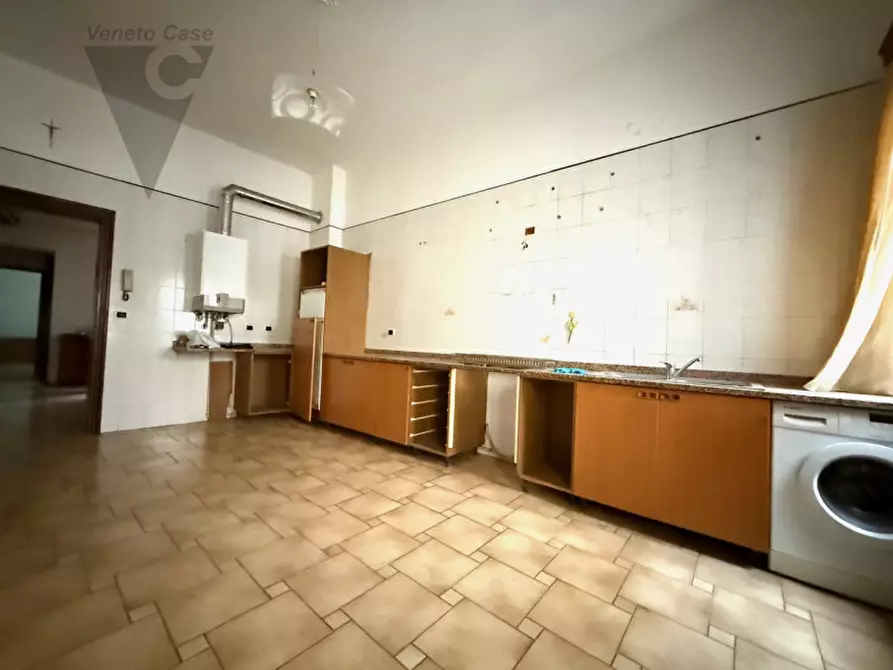 Immagine 7 di Appartamento in vendita  a Chioggia