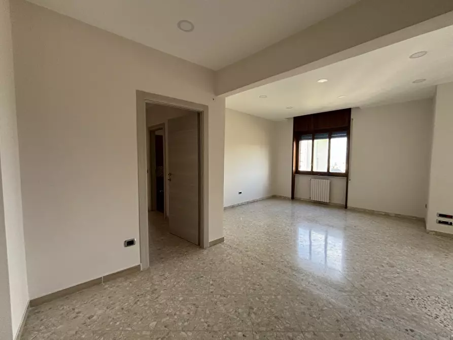 Immagine 3 di Appartamento in vendita  in Via Cimaglia 60 a Torre Del Greco