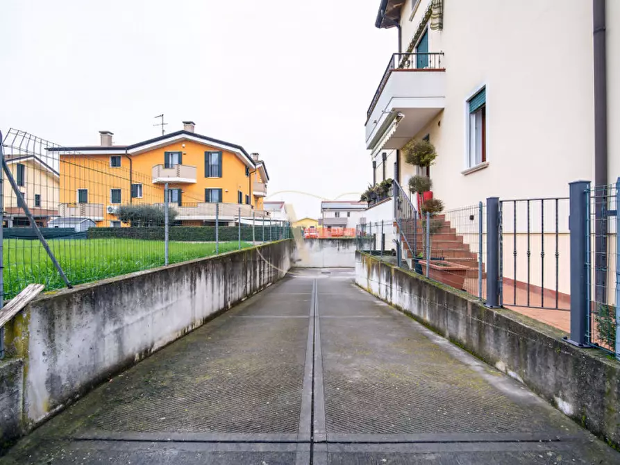 Immagine 31 di Appartamento in vendita  in Via San Marco 5 a Bovolenta