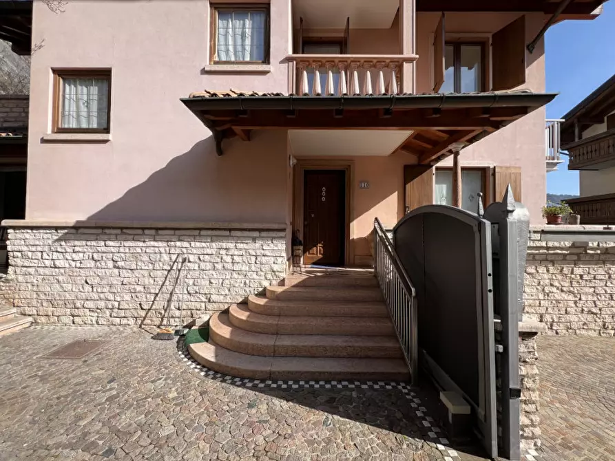 Immagine 2 di Villa in vendita  in Via al Capitello a Trento