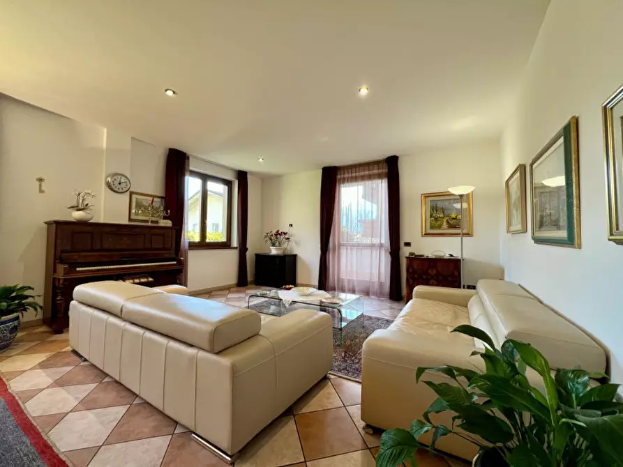 Immagine 20 di Villa in vendita  in Via al Capitello a Trento