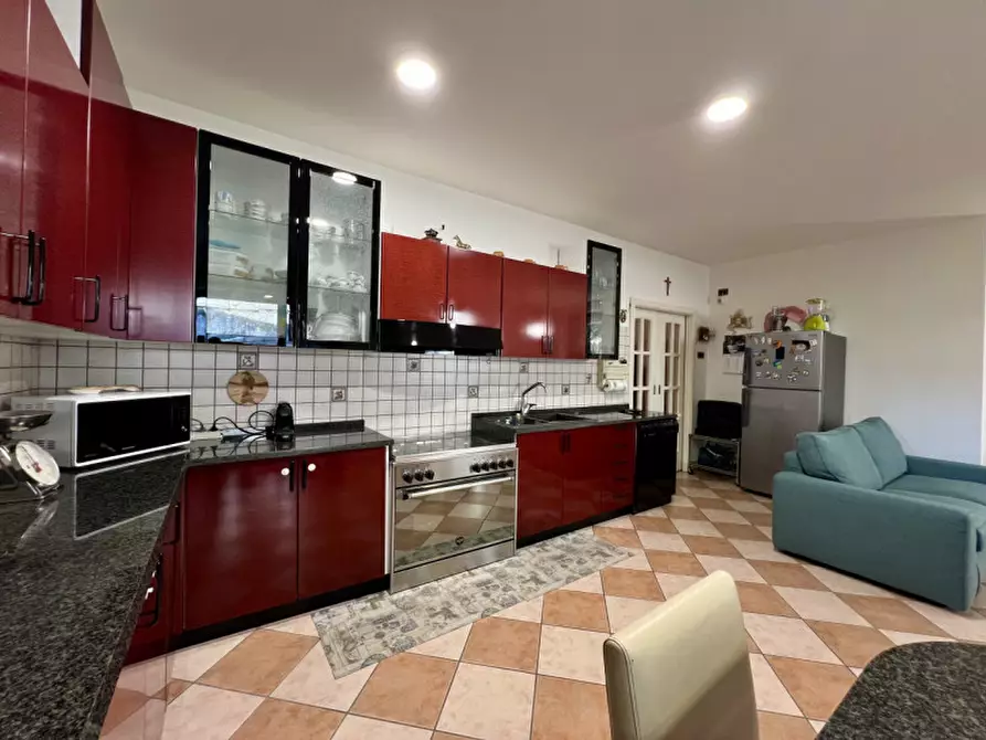 Immagine 30 di Villa in vendita  in Via al Capitello a Trento