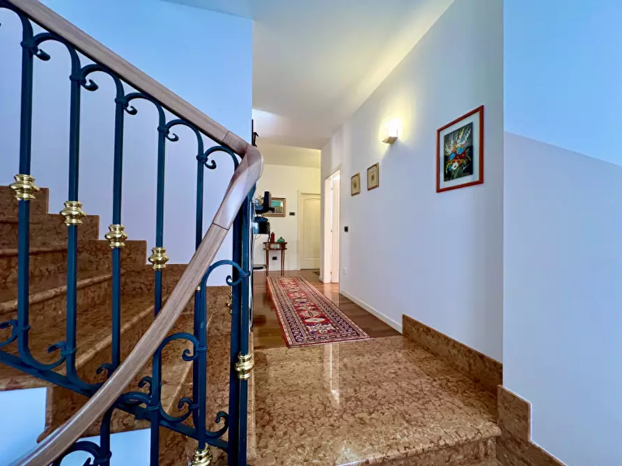 Immagine 34 di Villa in vendita  in Via al Capitello a Trento