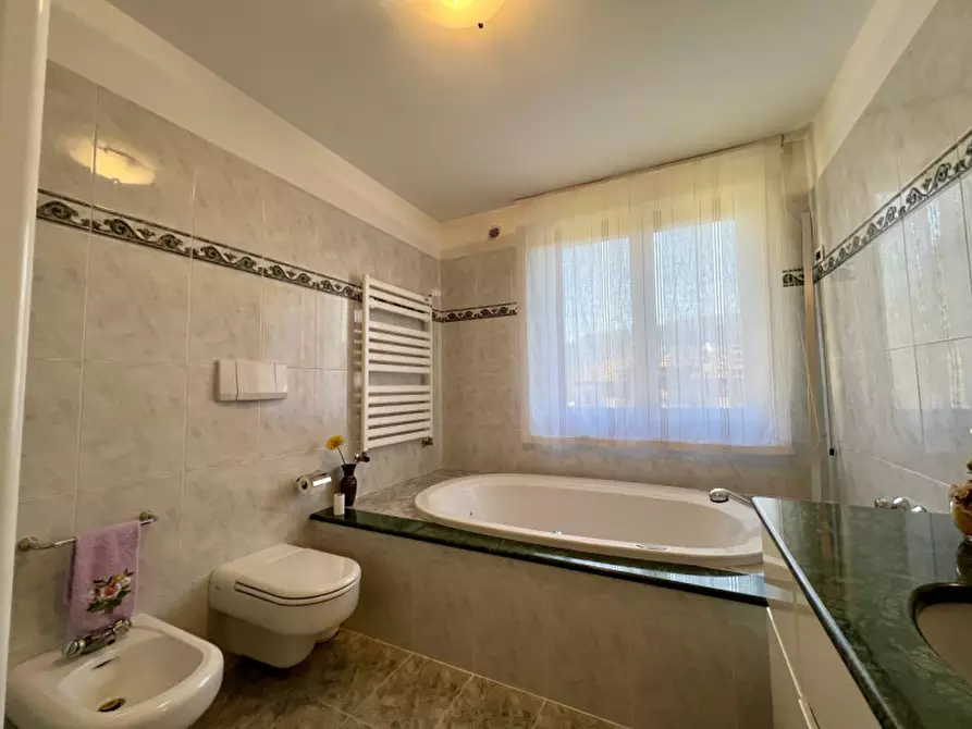 Immagine 50 di Villa in vendita  in Via al Capitello a Trento