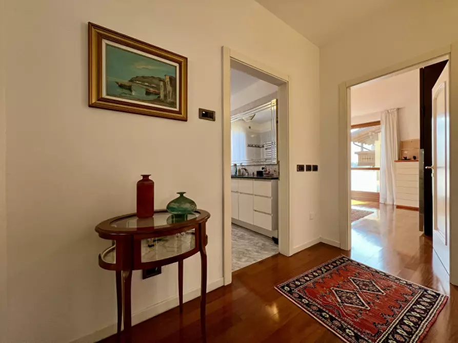 Immagine 55 di Villa in vendita  in Via al Capitello a Trento