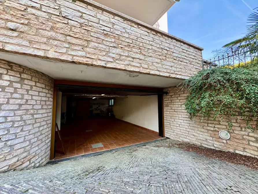 Immagine 62 di Villa in vendita  in Via al Capitello a Trento