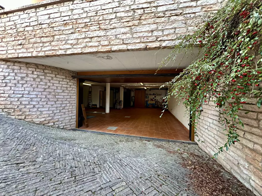 Immagine 63 di Villa in vendita  in Via al Capitello a Trento